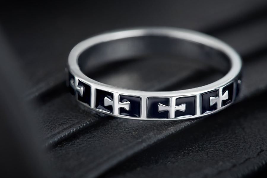 Paramount Men's Band in Sterling Silver with Black Enamel - Image 2