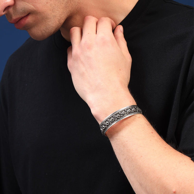 Vrishchik 925 Sterling Silver Cuff Kada for Men - Image 3