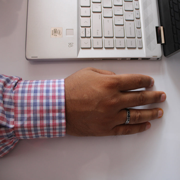 Vintage Flora Band for Men in 925 Sterling Silver and Black Enamel - Image 3